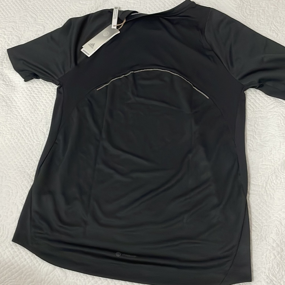 ADIDAS TRAINING SHIRT. Color: Black. Size: Large. - Picture 5 of 6